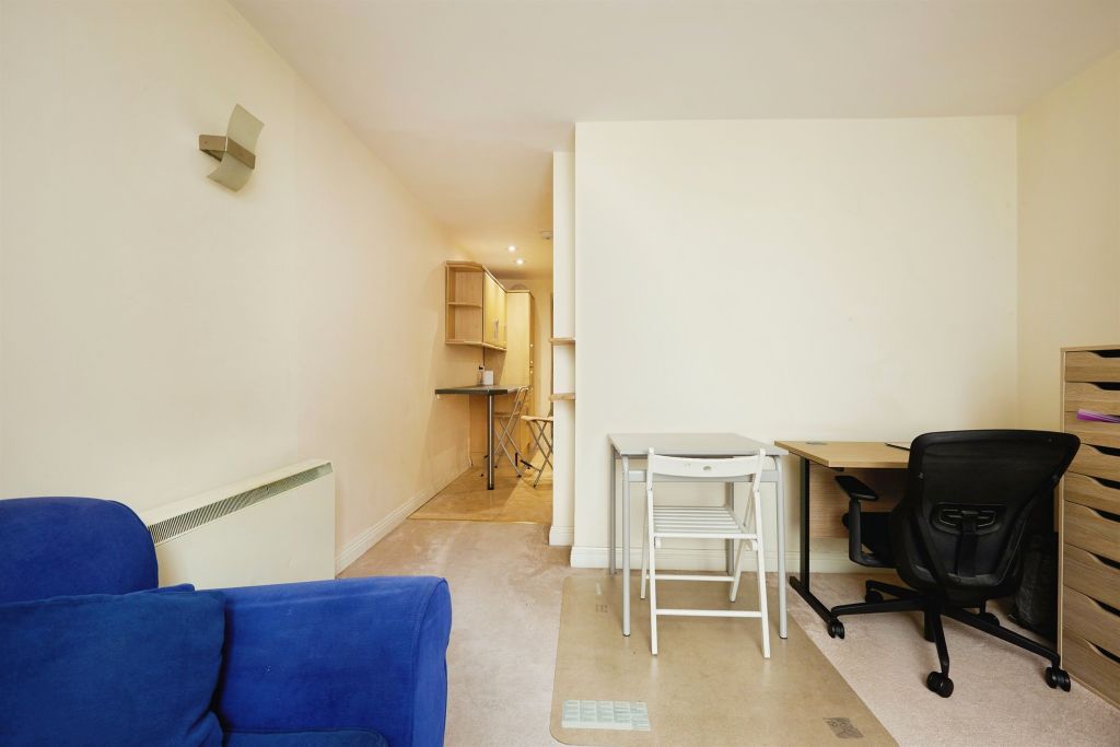 Additional image 6 of 1 bed flat for saleEndless Street, Salisbury SP1