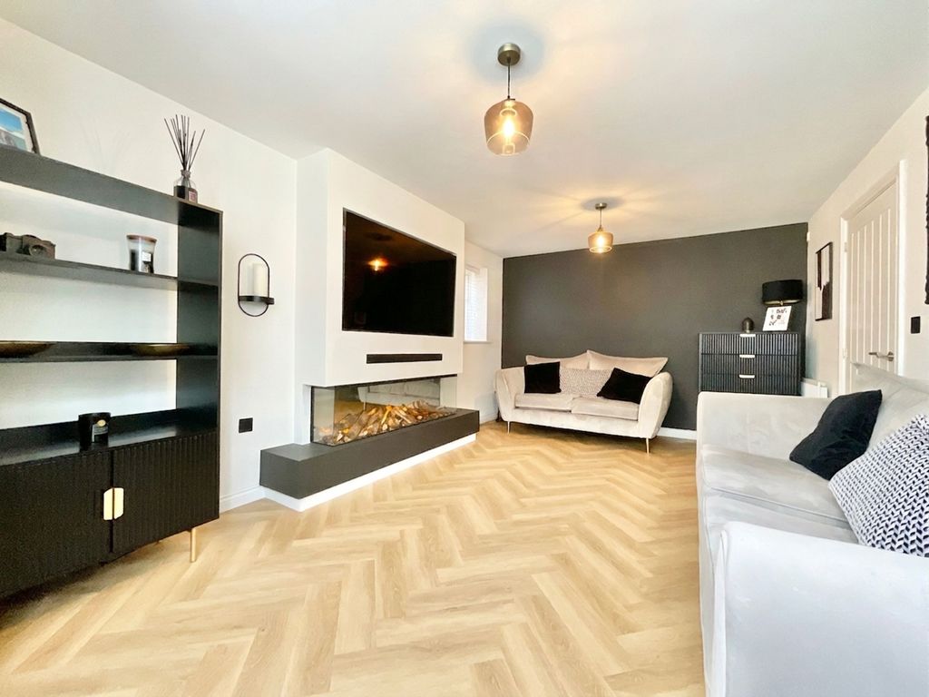 Additional image 10 of 4 bed detached house for saleBriar Gardens, Loggerheads TF9