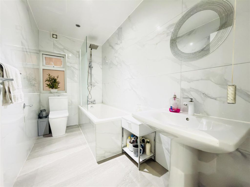 Additional image 13 of 4 bed semi-detached bungalow for saleSt. Ives Road, Leicester LE4