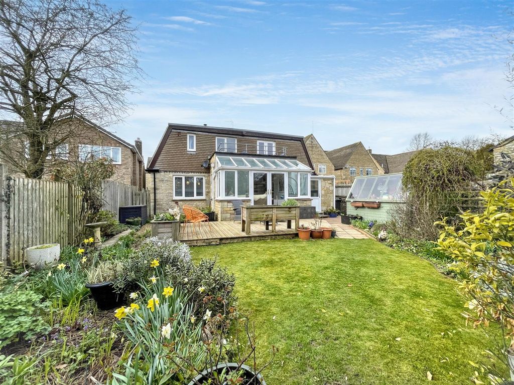 Additional image 20 of 4 bed chalet for salePorters Lane, Easton On The Hill, Stamford PE9