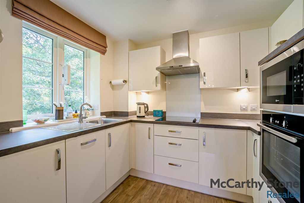 Additional image 4 of 2 bed flat for saleLambrook Court, Gloucester Road, Larkhall, Bath BA1