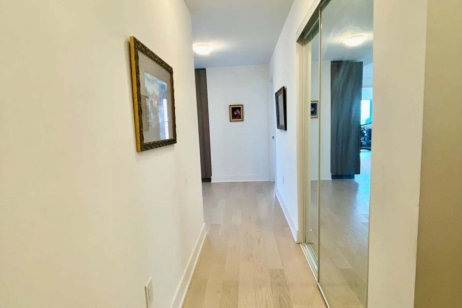 Additional image 12 of 955 Bay Street 3208