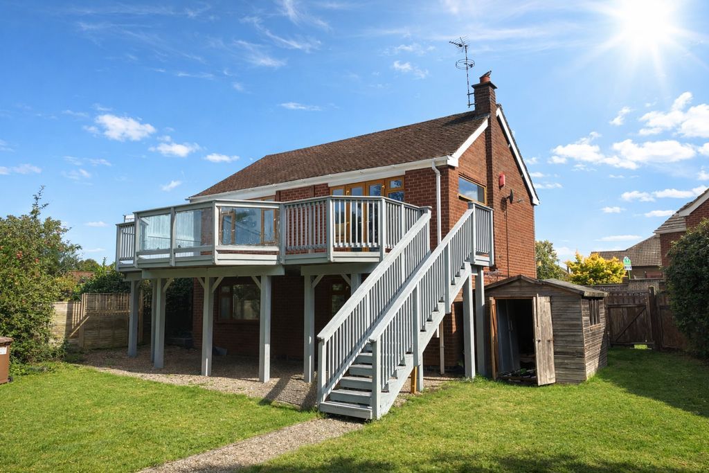 4 bed detached house for saleDenis Road, Burbage, Hinckley LE10