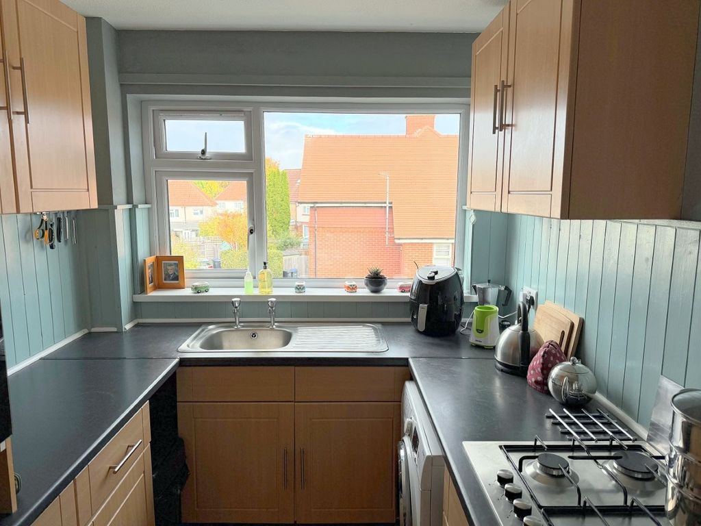 Additional image 3 of 3 bed flat for saleCastle Road, Salisbury SP1