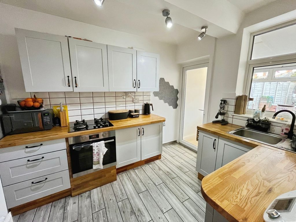 Additional image 3 of 3 bed semi-detached house for saleBendbow Rise, Leicester, Leicestershire LE3