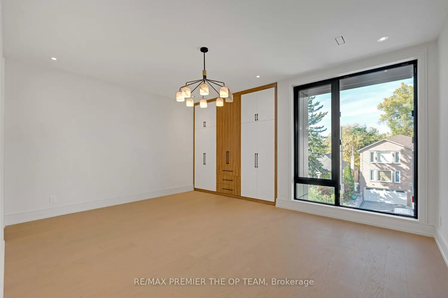 Additional image 14 of 487 Coldstream Avenue