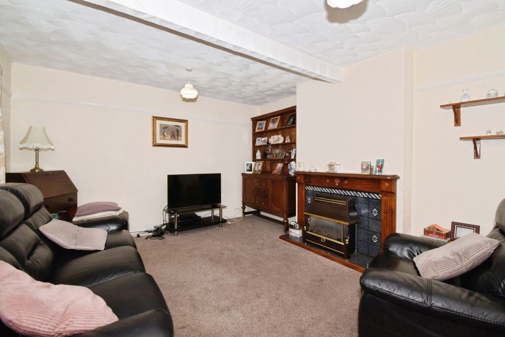 Additional image 3 of 4 bed terraced house for saleWanlip Lane, Birstall, Leicester, Leicestershire LE4