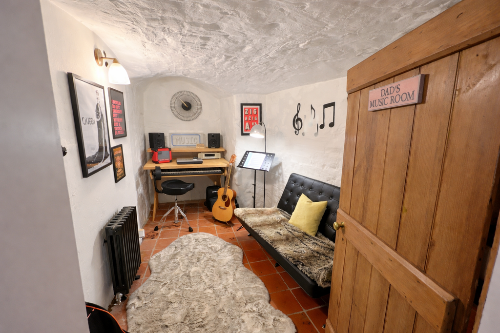 Additional image 13 of 3 bed semi-detached house for saleComber Road, Kinver, Stourbridge DY7
