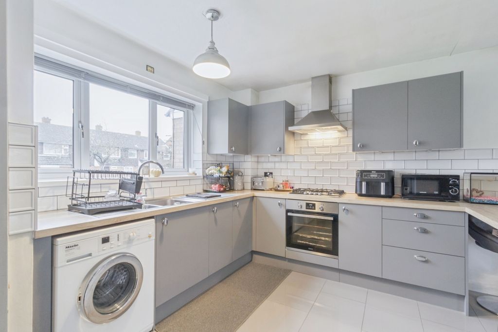 Additional image 2 of 3 bed semi-detached house for saleBorrowdale Way, Leicester, Leicestershire LE5