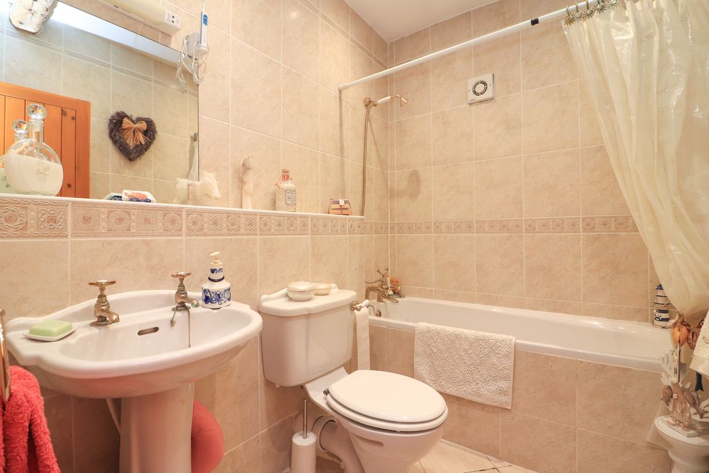 Additional image 29 of 4 bed barn conversion for saleElford, Tamworth B79