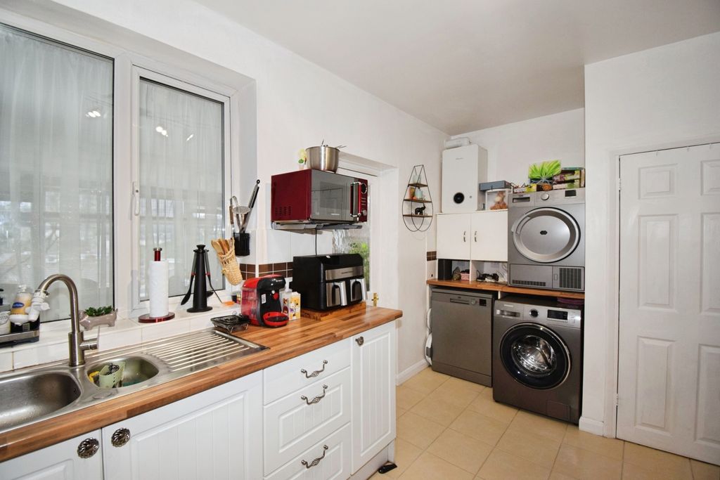 Additional image 17 of 2 bed terraced house for saleWoodstock Road, Leicester, Leicestershire LE4