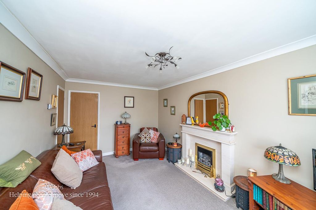 Additional image 5 of 2 bed semi-detached house for saleBurnet Grove, Featherstone, Wolverhampton WV10