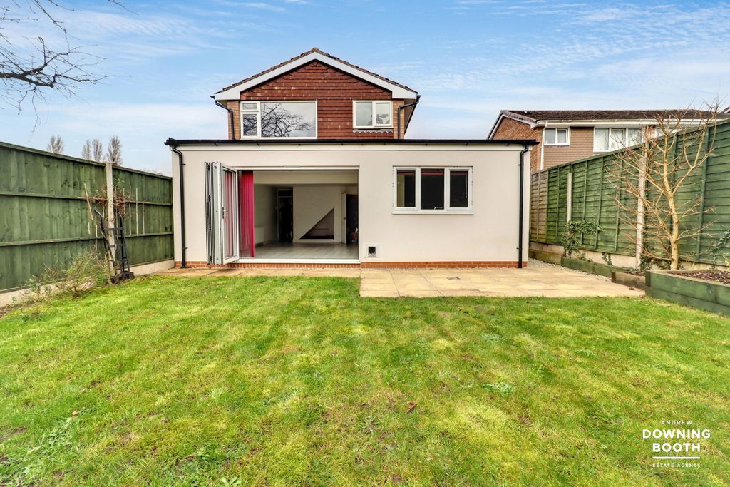 Additional image 2 of 3 bed detached house for saleTerry Close, Lichfield WS13