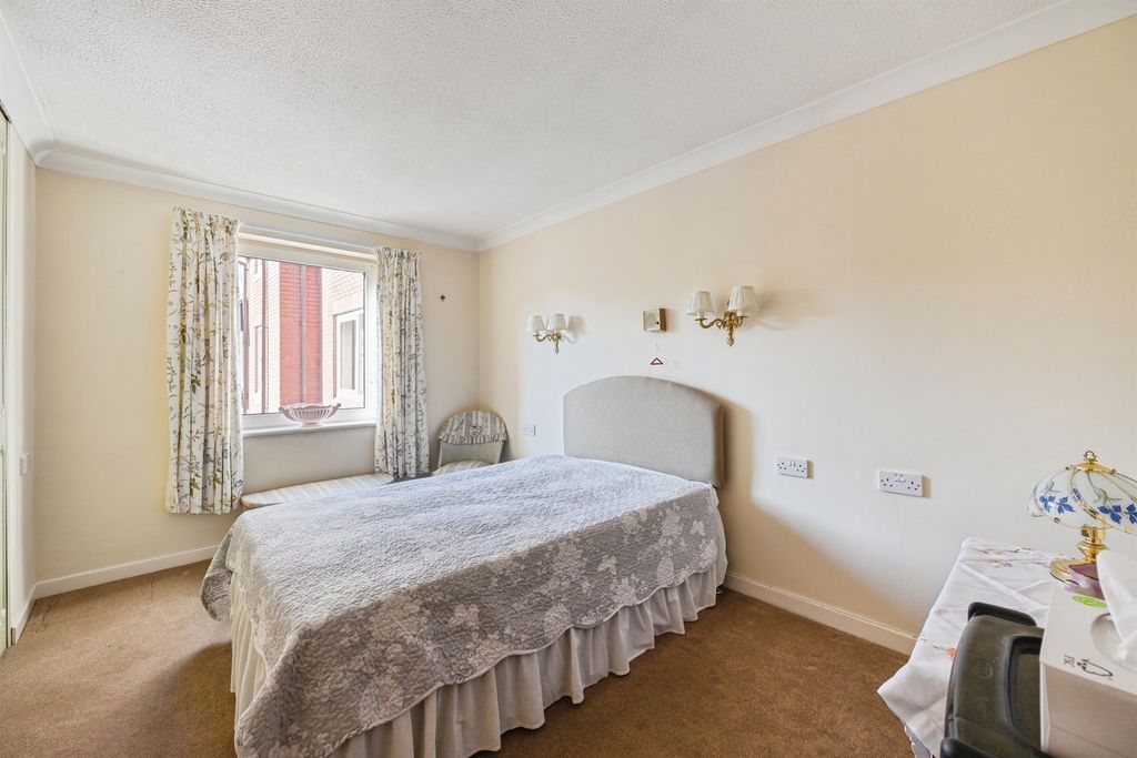 Additional image 6 of 1 bed flat for saleCastle Dyke, Lichfield WS13