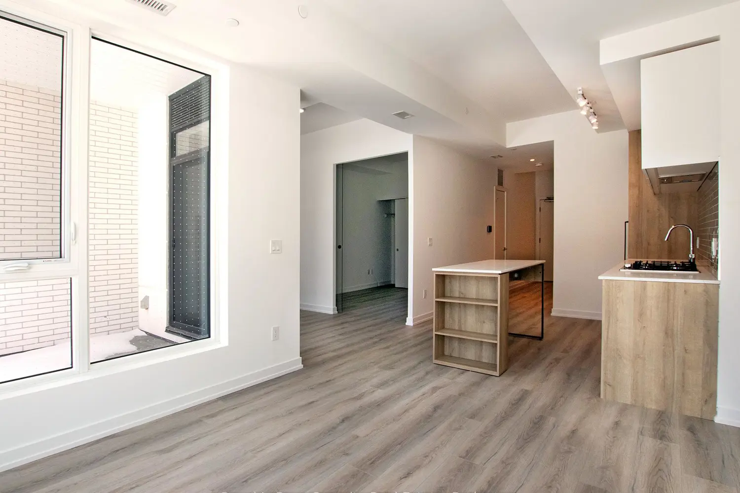 Additional image 5 of 722 Marlee Avenue 104