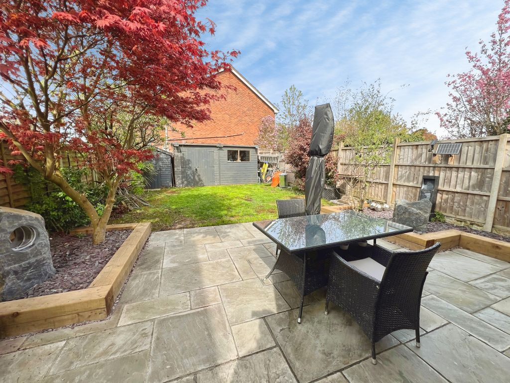 3 bed semi-detached house for salePark Road, Barton-Under-Needwood DE13 photo 4
