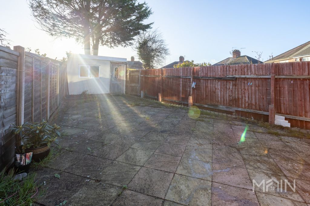 Additional image 19 of 4 bed semi-detached house for saleThe Circle, Leicester, Leicestershire LE5