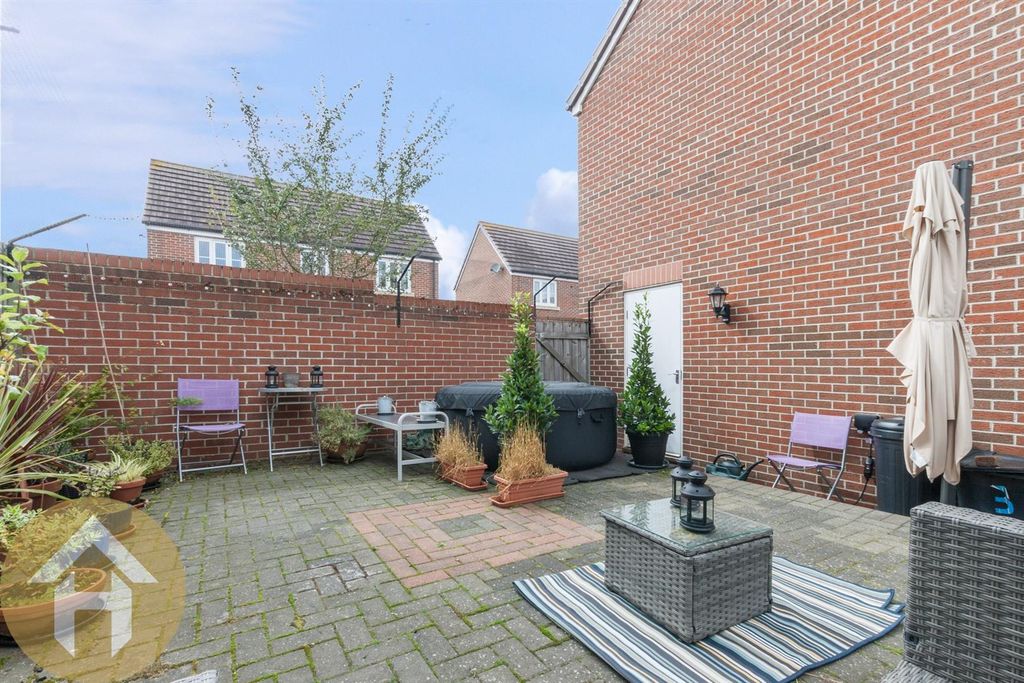 Additional image 8 of 2 bed detached house for saleBarrow Close, Royal Wootton Bassett SN4
