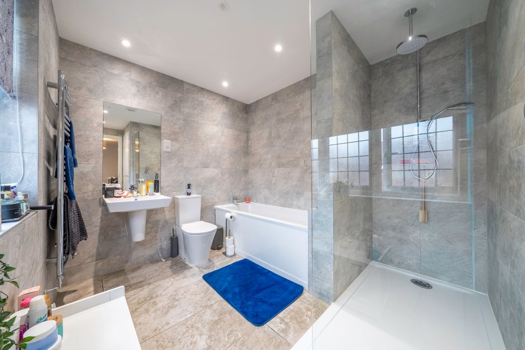 Additional image 16 of 3 bed detached house for saleHadrian Way, Nuneaton, Warwickshire CV11
