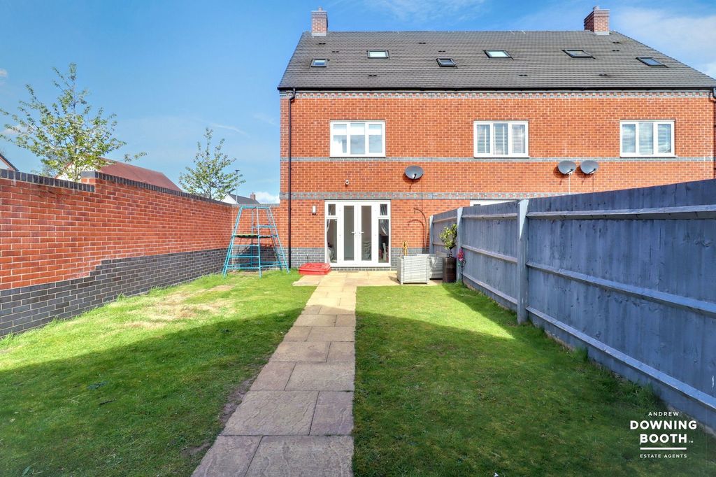 Additional image 2 of 3 bed town house for saleGee Close, Lichfield WS14