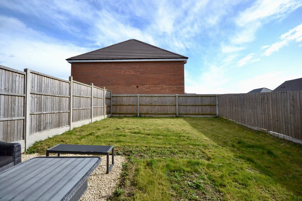 Additional image 21 of 3 bed semi-detached house for saleBuzzard Way, East Leake LE12