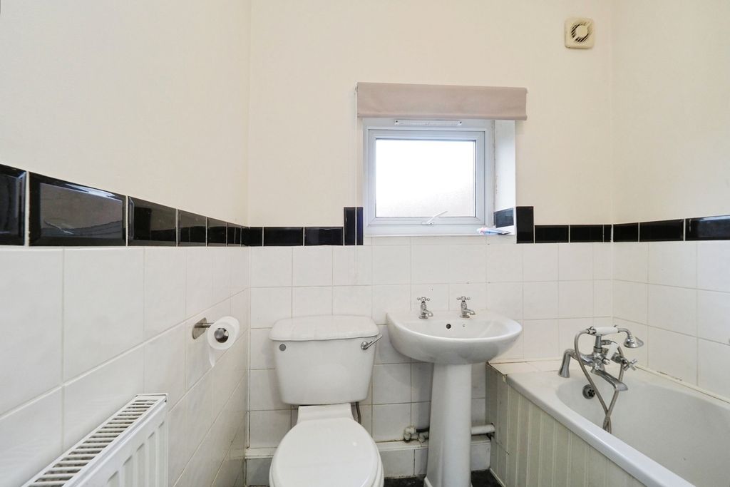 Additional image 7 of 3 bed semi-detached house for saleWorcester Road, Burton-On-Trent, Staffordshire DE15