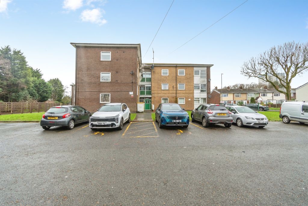 2 bed flat for saleMillfield Avenue, Walsall WS3