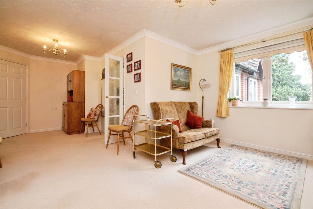 Additional image 4 of 1 bed flat for salePendene Court, Wolverhampton WV4