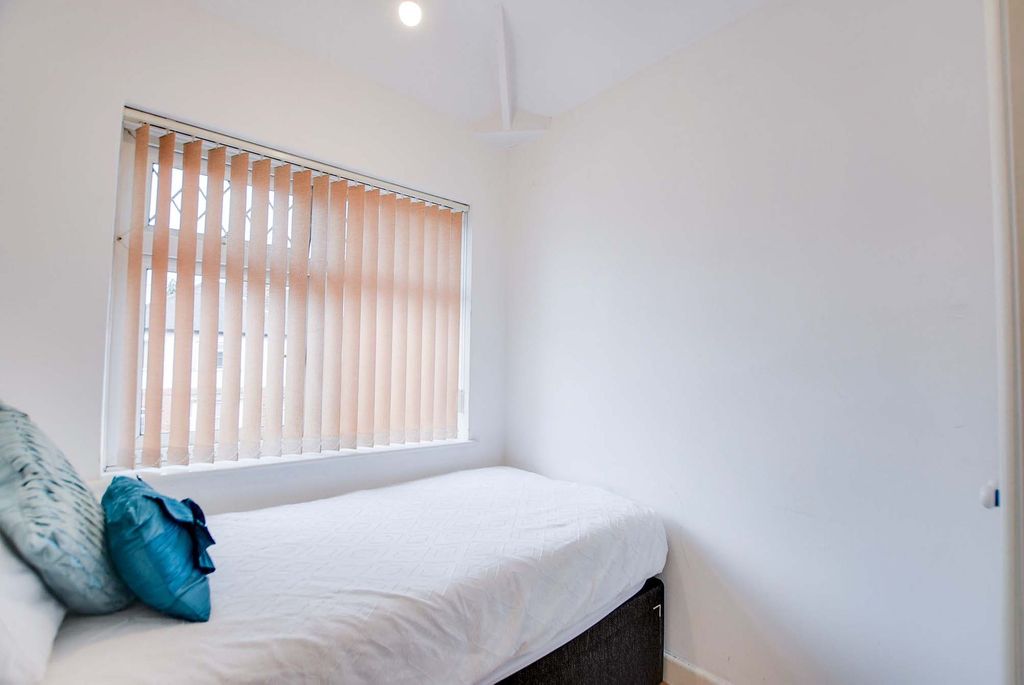 Additional image 15 of 3 bed semi-detached house for saleGainsborough Road, Knighton, Leicester LE2