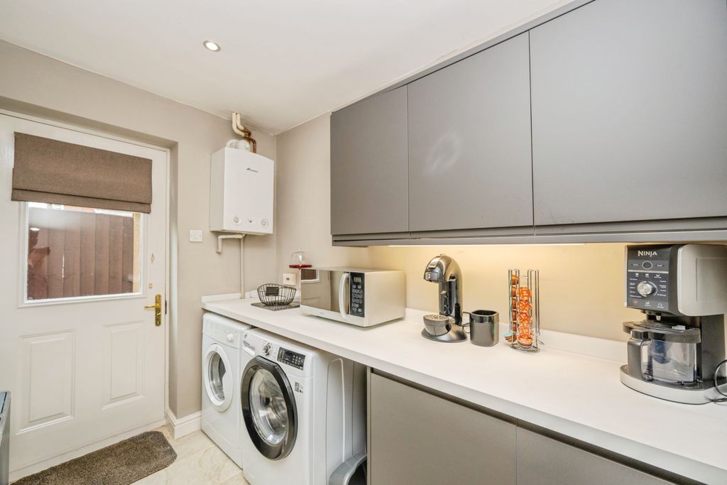 Additional image 9 of 5 bed detached house for saleEdwards Farm Road, Fradley WS13