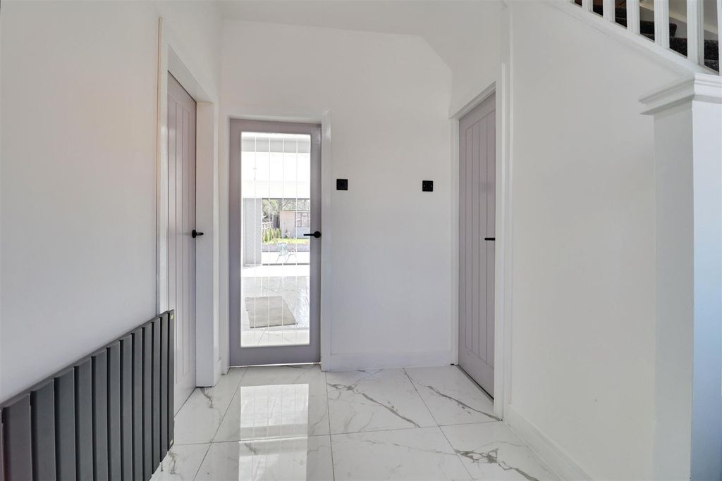 Additional image 16 of 4 bed semi-detached house for saleLower Milehouse Lane, Newcastle ST5