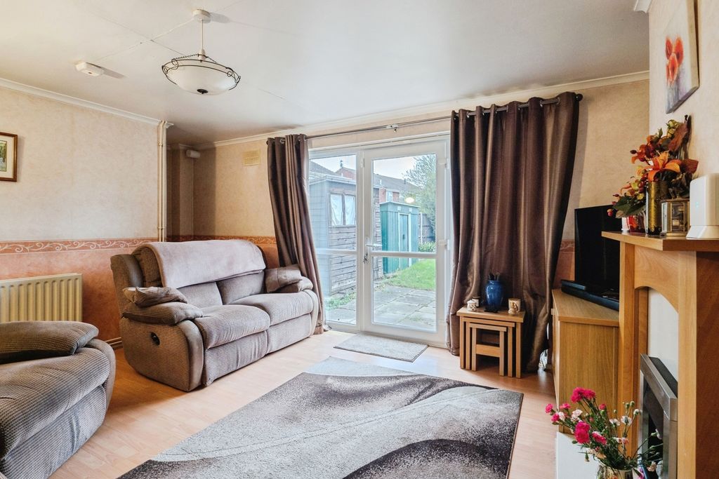 Additional image 2 of 3 bed semi-detached house for saleDeighton Way, Loughborough, Leicestershire LE11