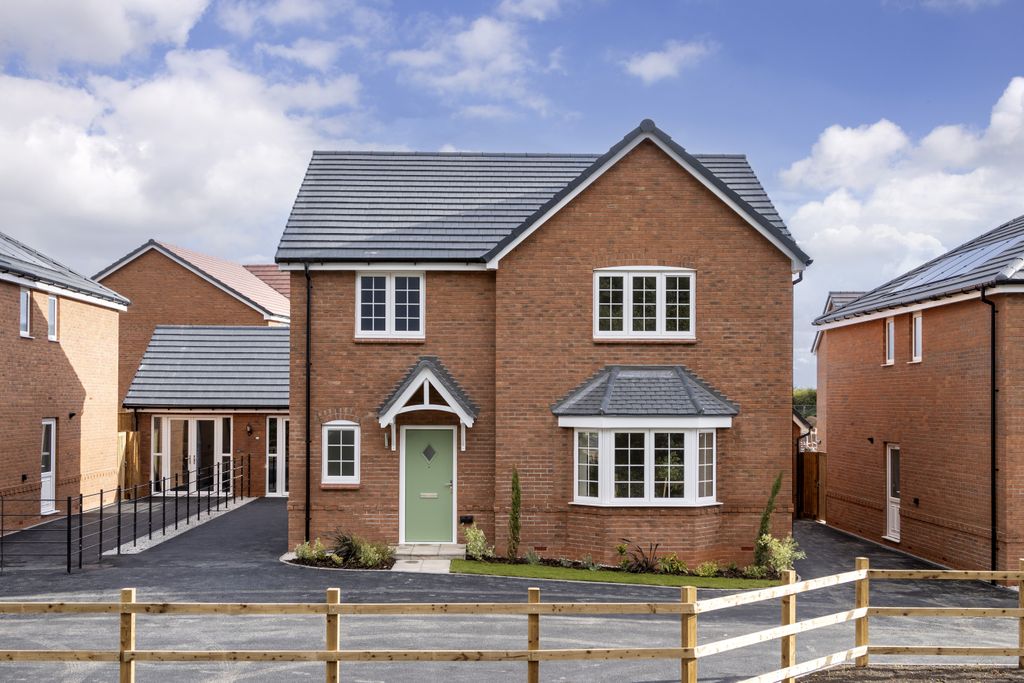 4 bed detached house for saleLindley Walk CV13