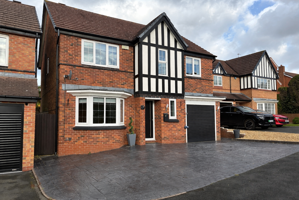5 bed detached house for saleSweetbriar Way, Cannock WS12