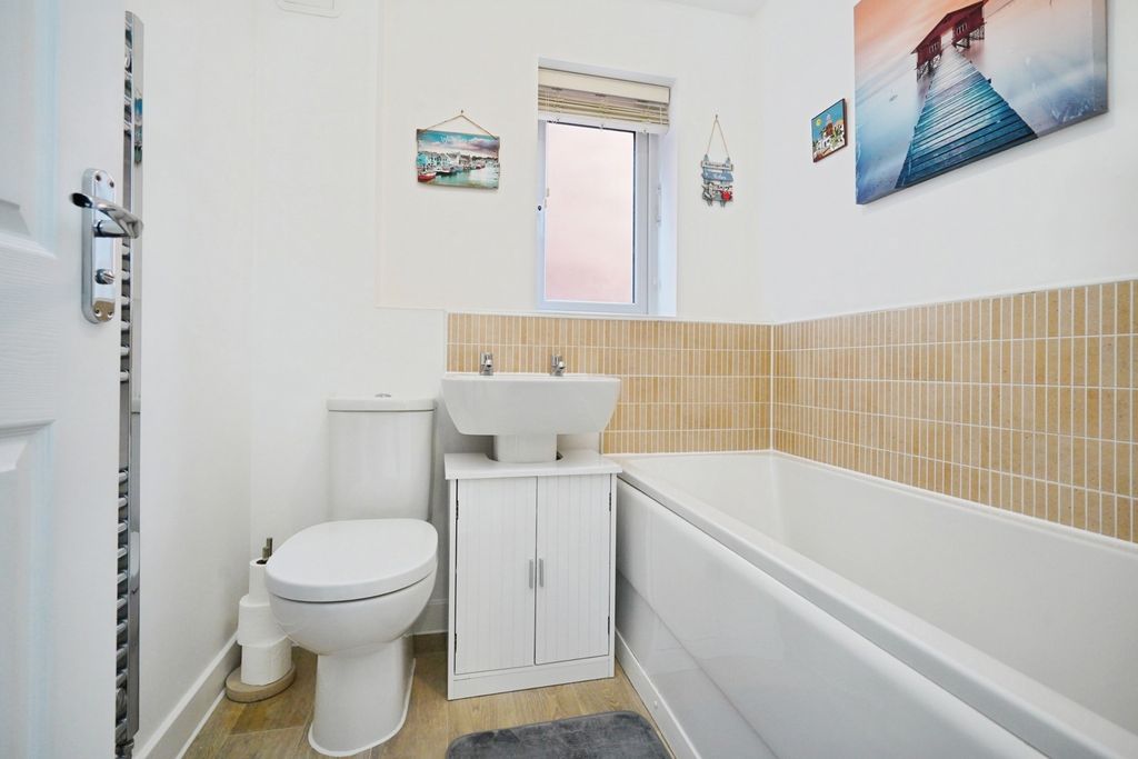 Additional image 16 of 3 bed semi-detached house for saleUpton Drive, Burton-On-Trent, Staffordshire DE14