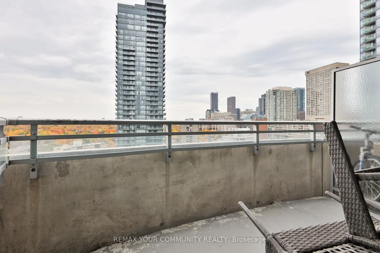 Additional image 13 of 8 Scollard Street Ph 201