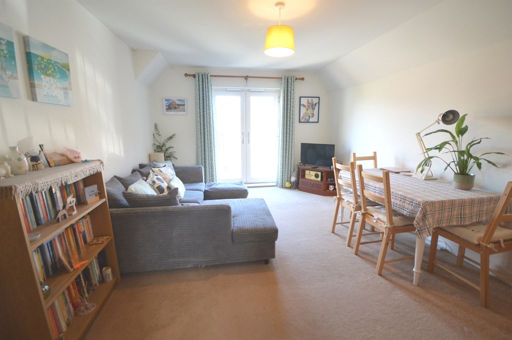 Additional image 8 of 2 bed flat for salePilgrims Way, Laverstock, Salisbury SP1