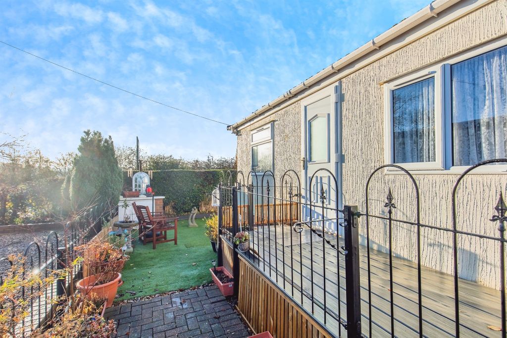 Additional image 9 of 1 bed mobile/park home for saleTheddingworth Road, Lubenham, Market Harborough LE16