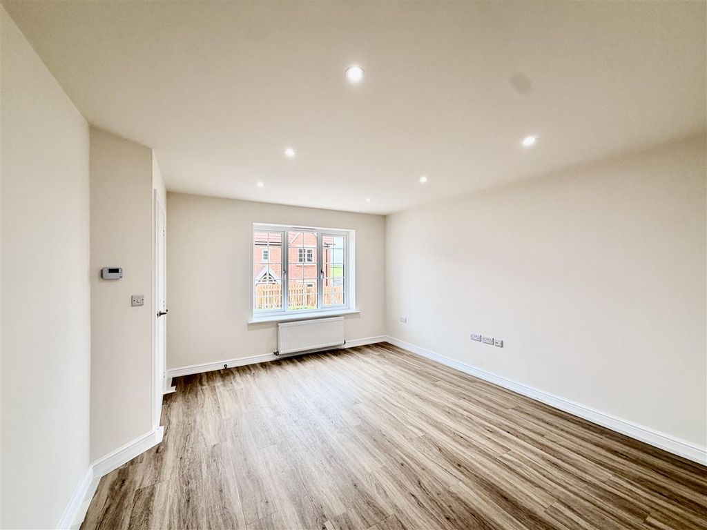Additional image 3 of 3 bed semi-detached house for saleOakley Road, Shepshed, Loughborough LE12