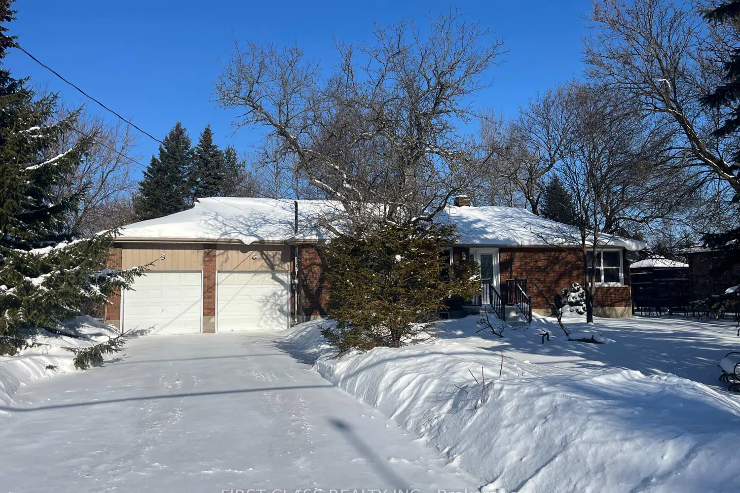 66 North Lake Road
