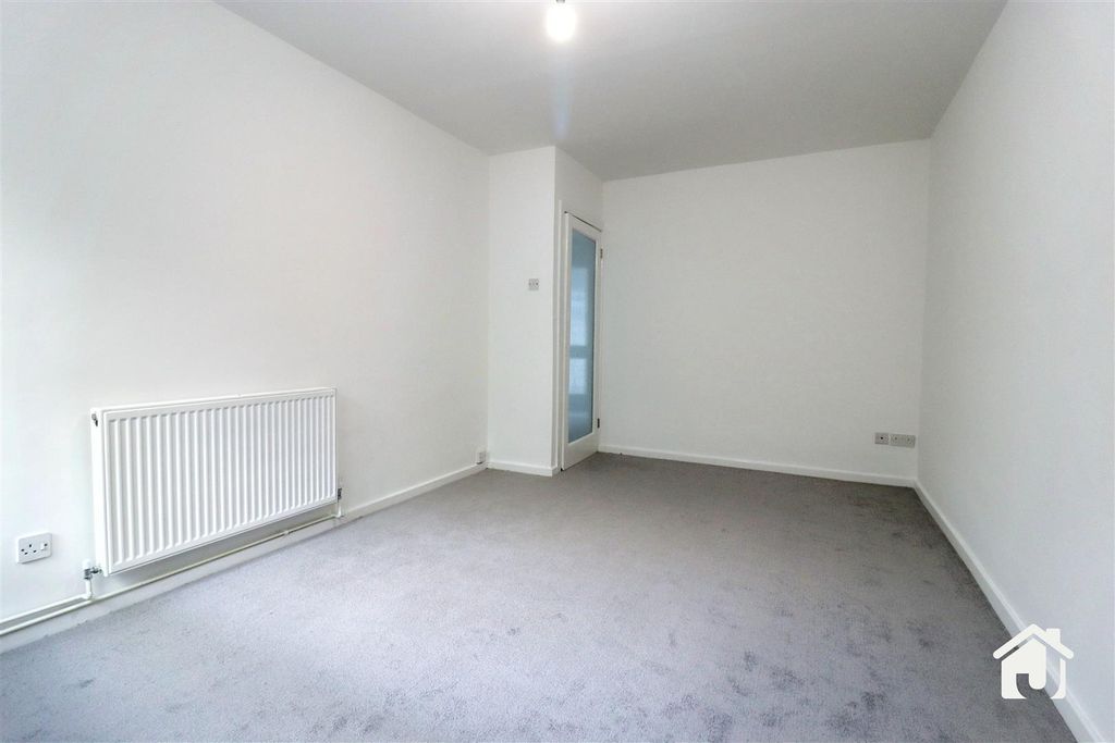 Additional image 13 of 2 bed semi-detached bungalow for saleJessop Close, Leicester LE3
