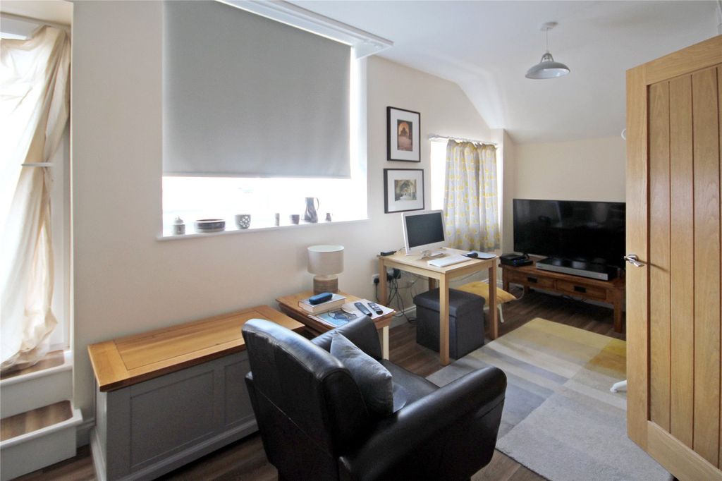 Additional image 4 of 1 bed flat for saleApsley House, 50 High Street, Royal Wootton Bassett SN4