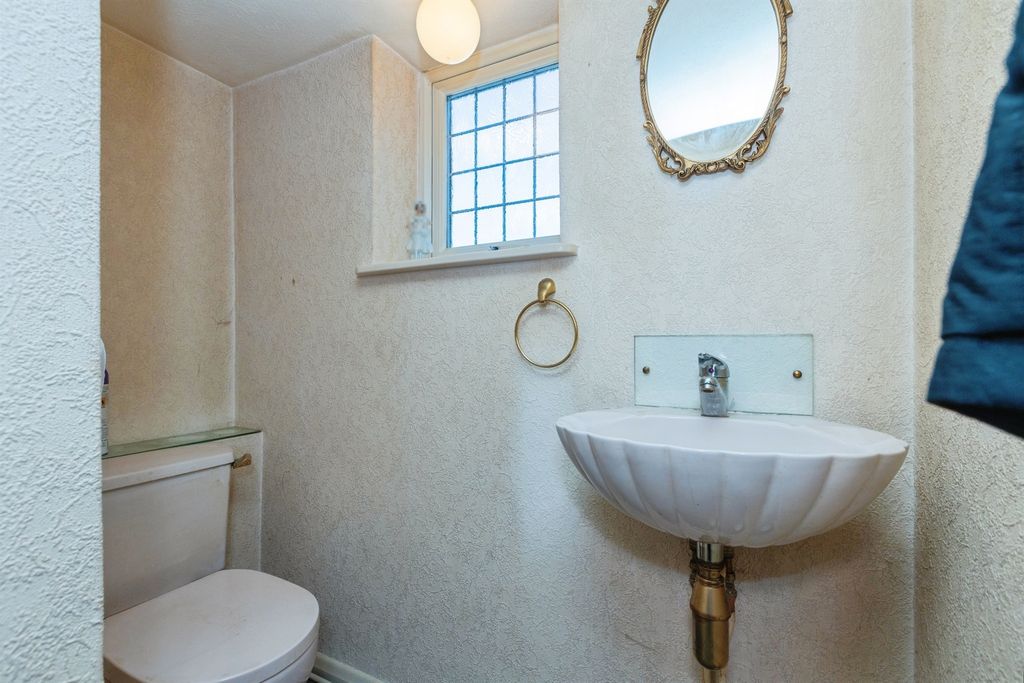 Additional image 16 of 3 bed detached house for saleUppingham Road, Leicester LE5
