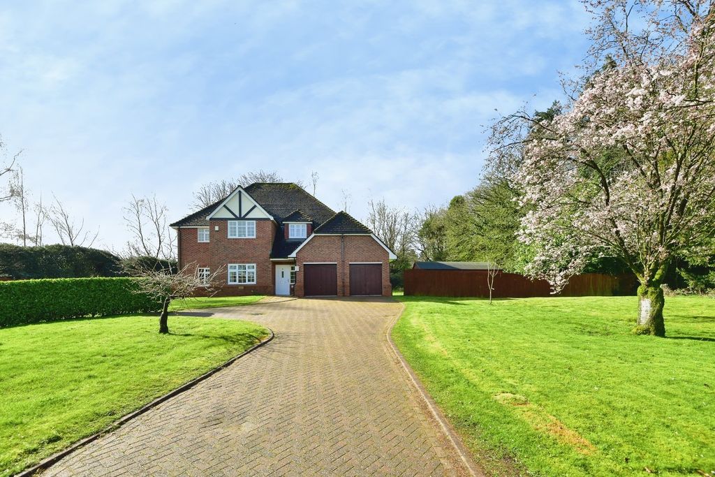 5 bed detached house for saleNightingale Walk, Blythe Bridge, Stoke-On-Trent ST11