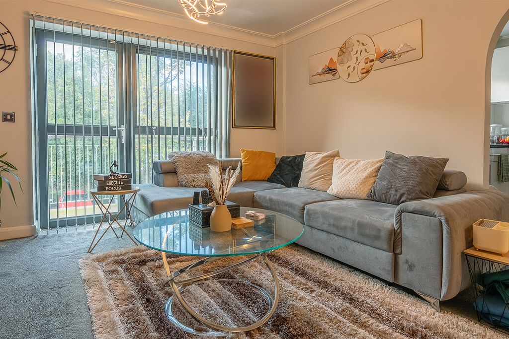 Additional image 3 of 2 bed flat for salePenn Road, Wolverhampton WV4