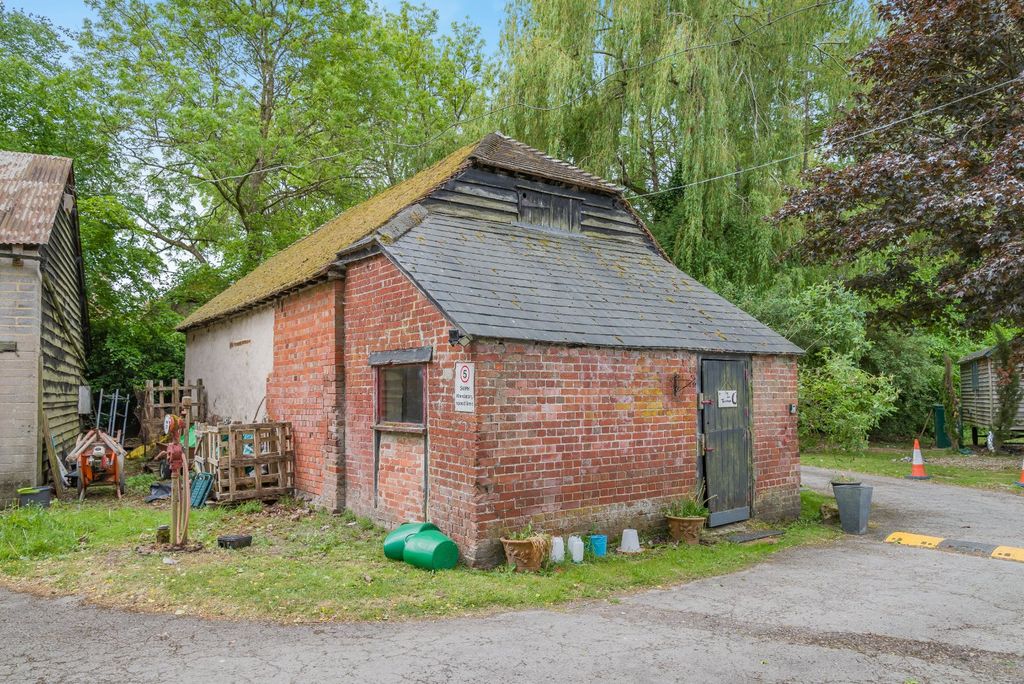 Additional image 20 of 7 bed detached house for saleWatergate Lane, Bulford, Salisbury SP4
