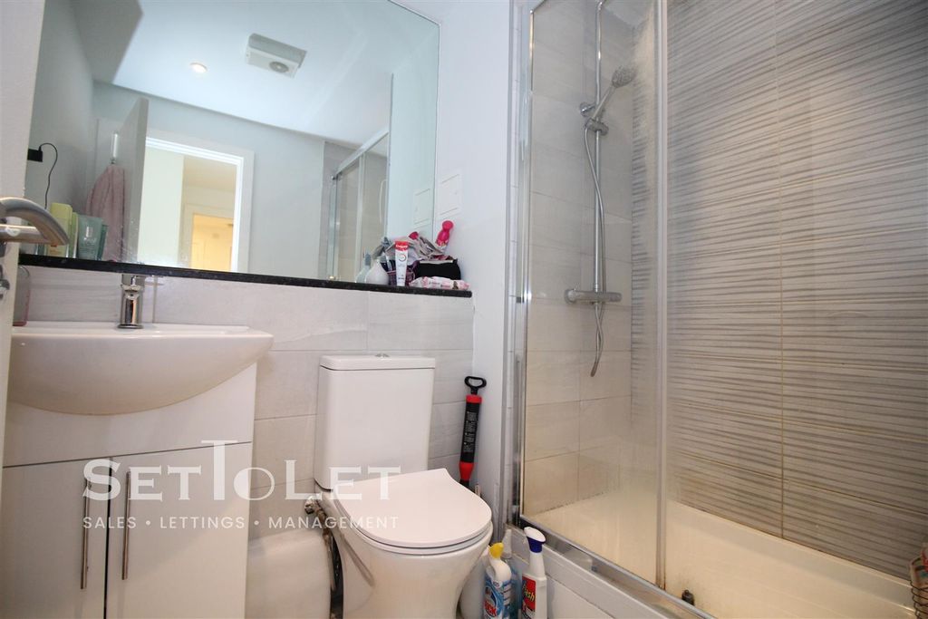 Additional image 8 of 2 bed flat for saleZenith Building, Colton Street, Leicester LE1