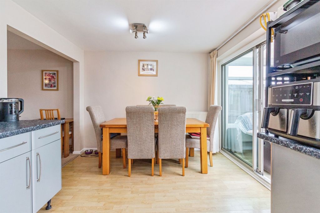 Additional image 3 of 4 bed link detached house for saleBradshaw Way, Stafford ST16