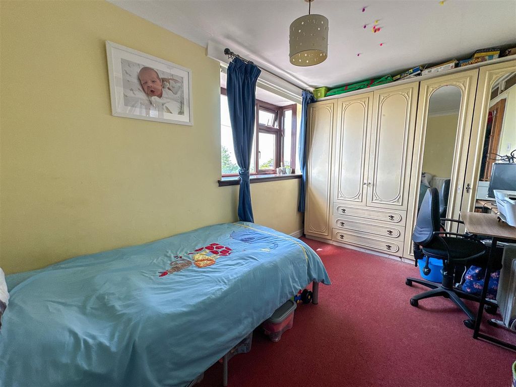 Additional image 18 of 4 bed semi-detached house for saleGreenway Bank, Stoke-On-Trent ST2