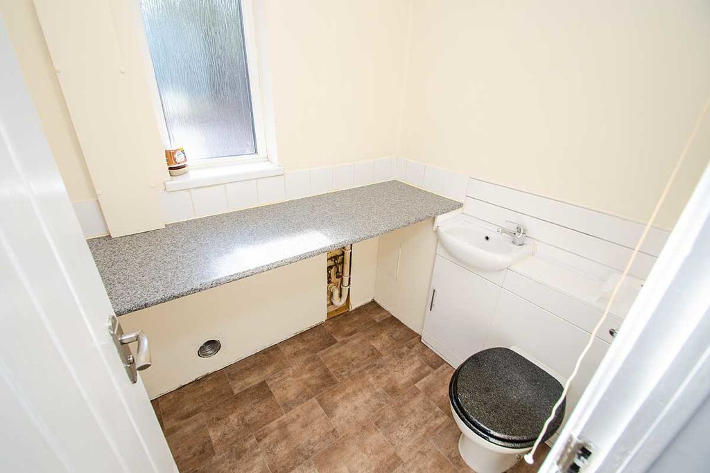 Additional image 7 of 3 bed semi-detached house for saleLeedham Avenue, Amington, Tamworth B77